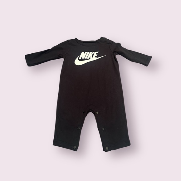 Nike Other - Baby Nike Black and White Bodysuit Size 3 Months NWOT